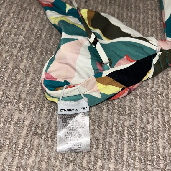 O’Neill floral bikini top - Picture 3 of 3